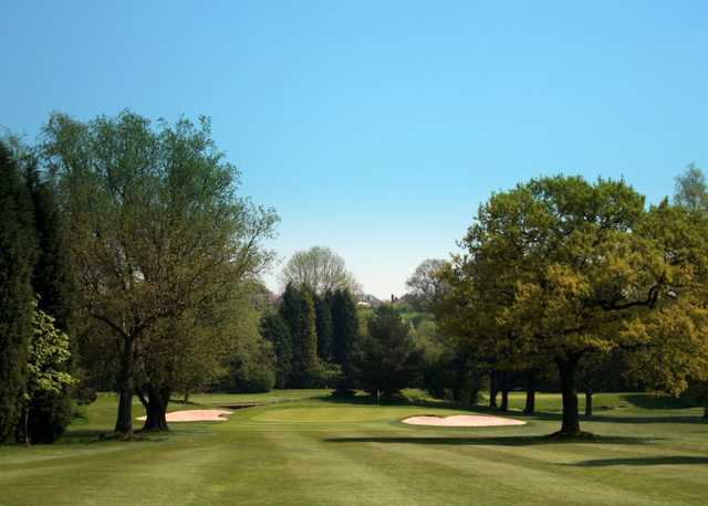 Well bunkered green on the 7th at Walmley Golf Club