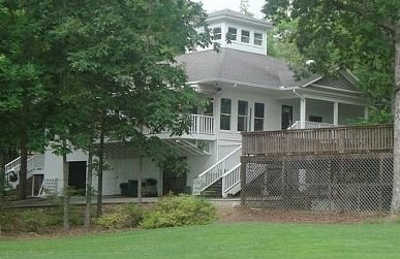 A view of the clubhouse from Auburn Links at Mill Creek