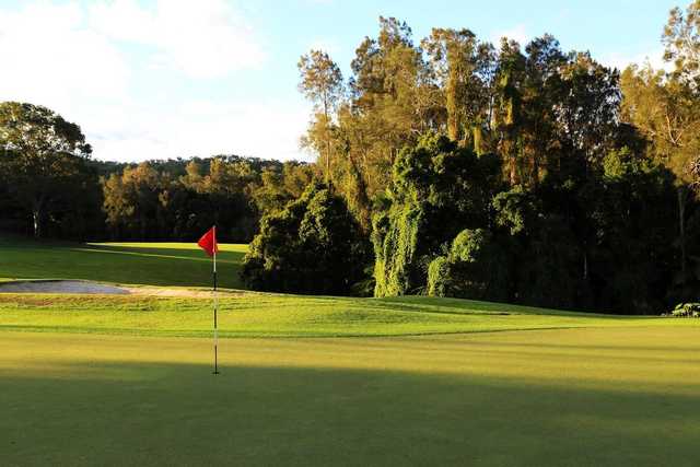Windaroo Lakes 17th green