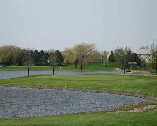 Walnut Greens Golf Course