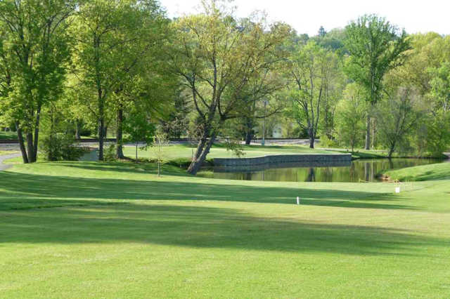 Ryland Lakes Country Club