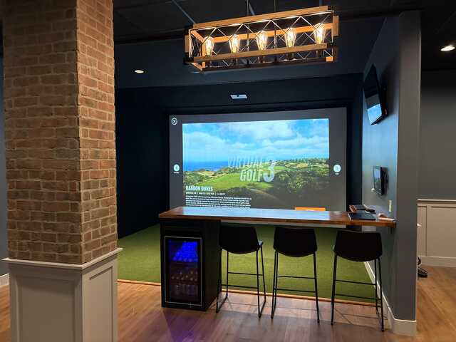 SVN2 Indoor Golf - Malibu