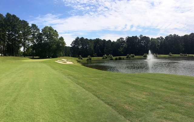 The White Columns Country Club