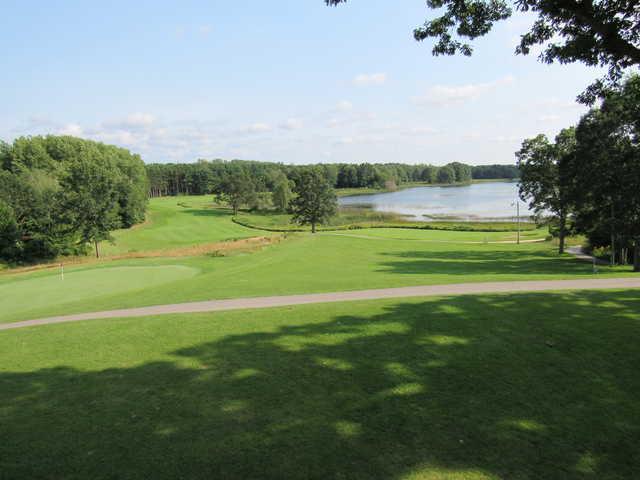 Thoroughbred Golf Club