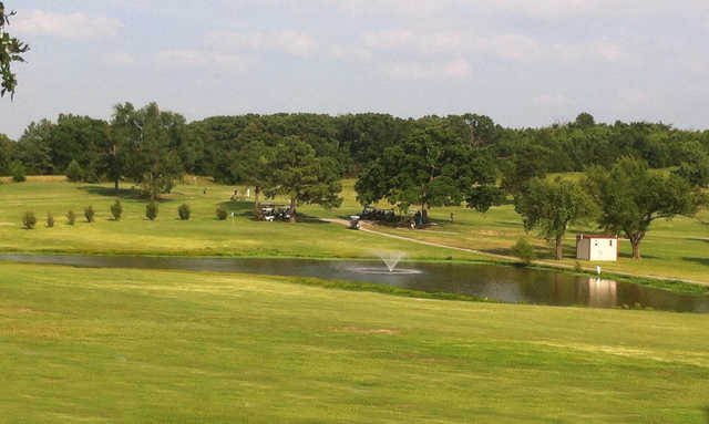 A view of a green at Henryetta Golf & Country Club.