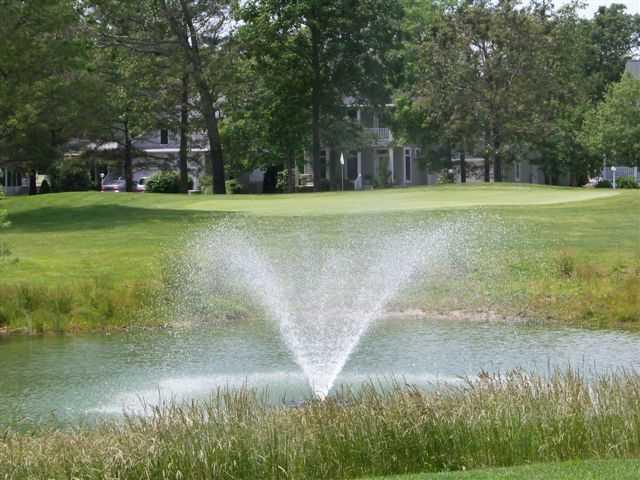 A view of the 4th green at Salt Pond Golf Course