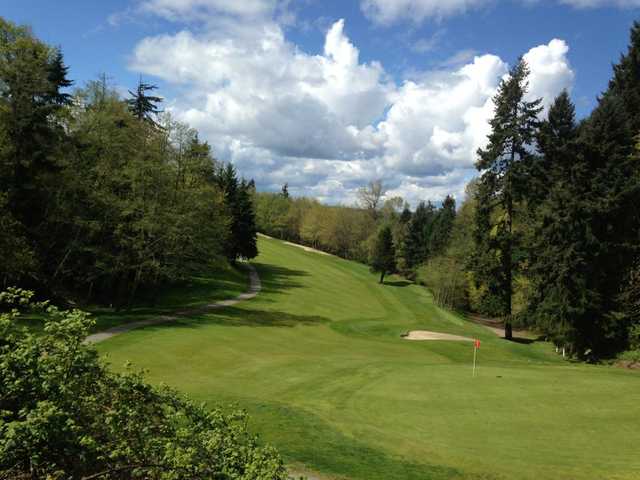 Twin Lakes Golf & Country Club