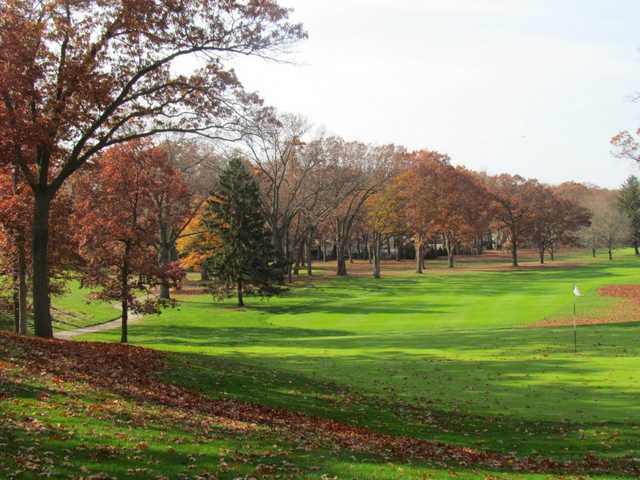 A fall day view of a hole at Long Beach Country Club.