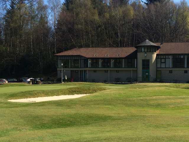 A view of the finishing hole and the clubhouse at Balbirnie Park Golf Course