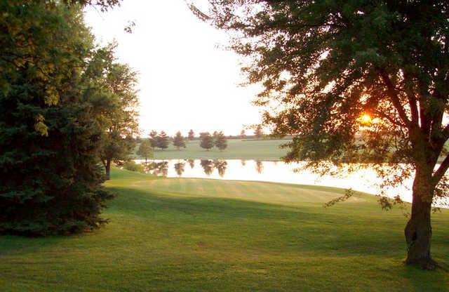 Wolves Crossing Golf Course