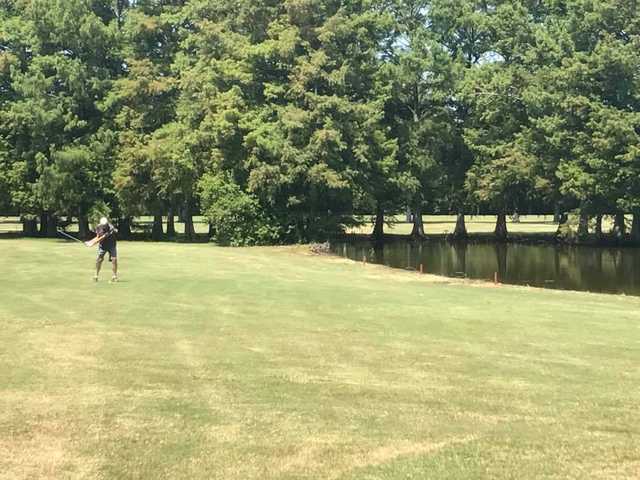 Lake Village Country Club