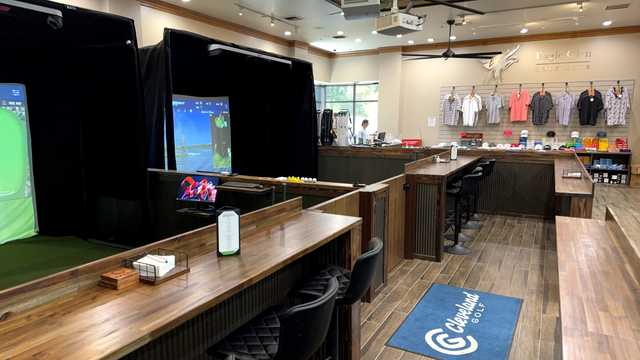 Sim Lounge at Eagle Glen