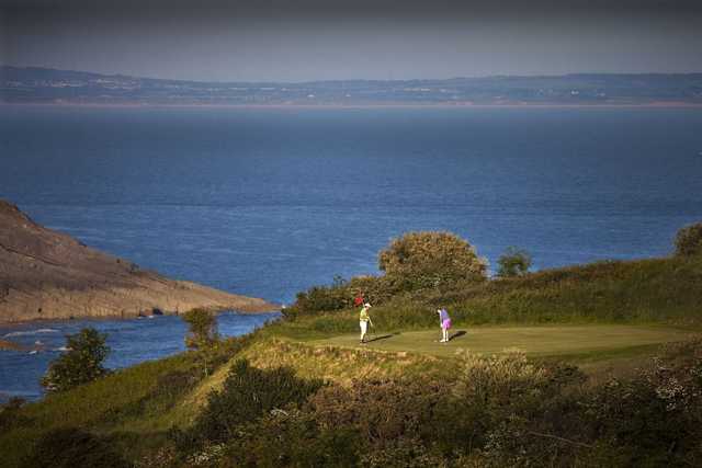 Sea views accompany you along your round