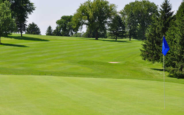 Quaker Hill Country Club