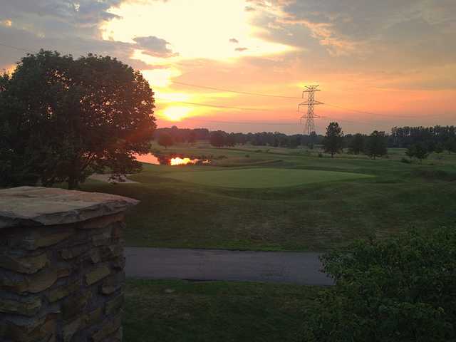 Royal American Links