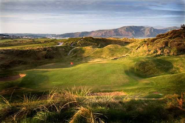 The 17th green at North Wales GC