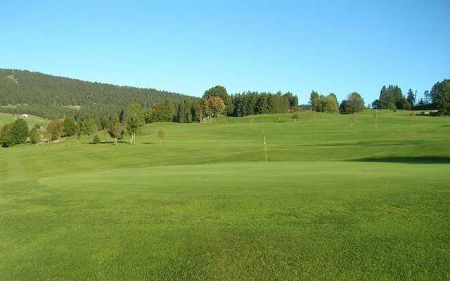 A view of a green at Mont Saint Jean Golf Club