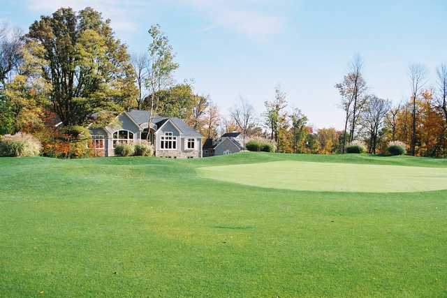 A view of a green at Old Oakland Golf Club
