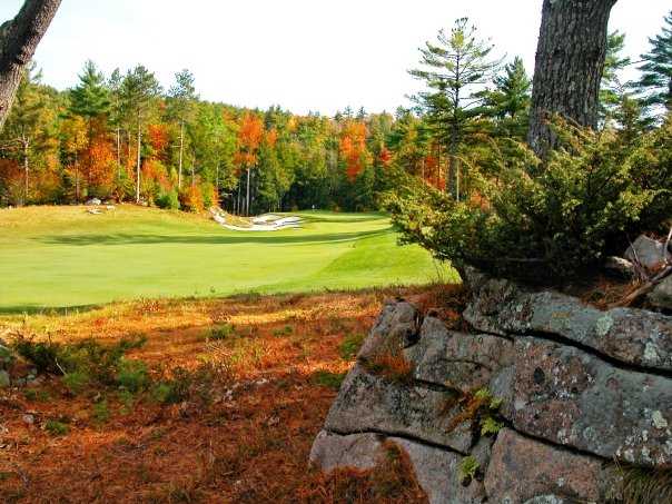 A view of green #8 at Lake Winnipesaukee Golf Club
