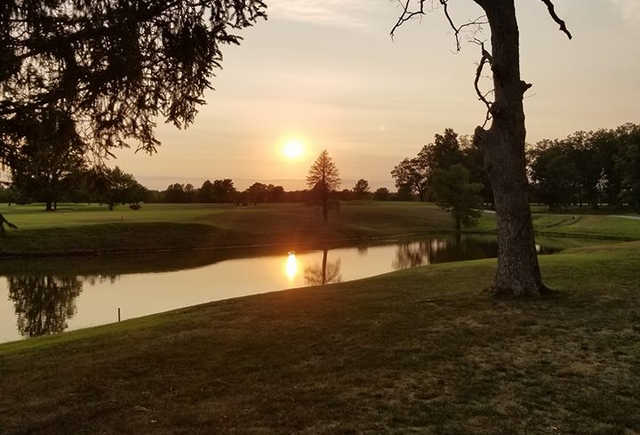 Flora Golf and Country Club