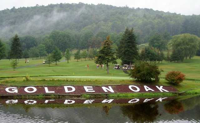 Golden Oaks Golf Club