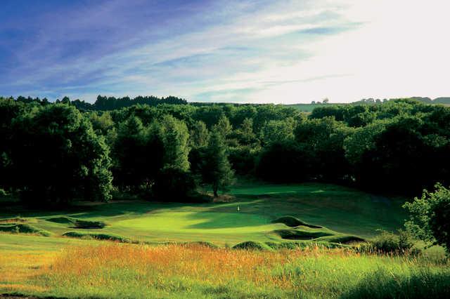 The well-protected 17th green at Luffenham Heath
