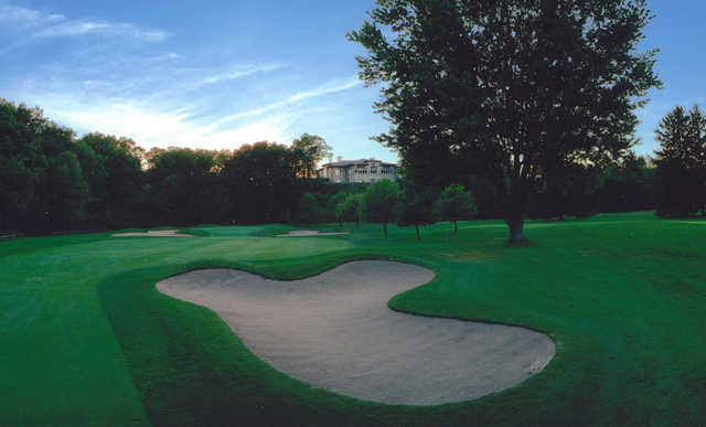 A view of a well protected hole at Long Beach Country Club.
