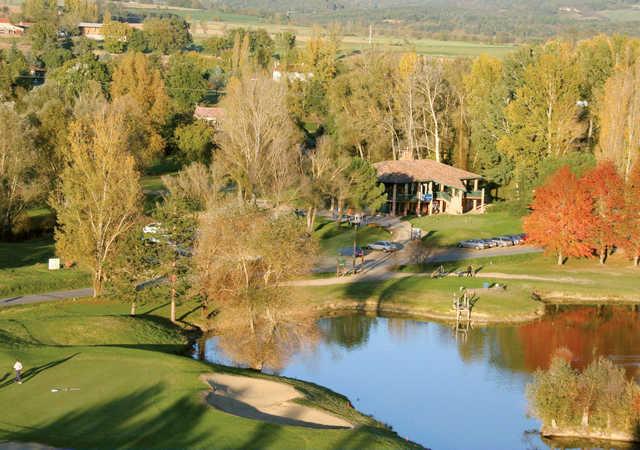 View of the 9th green and clubhouse at Etangs de Fiac Golf Club