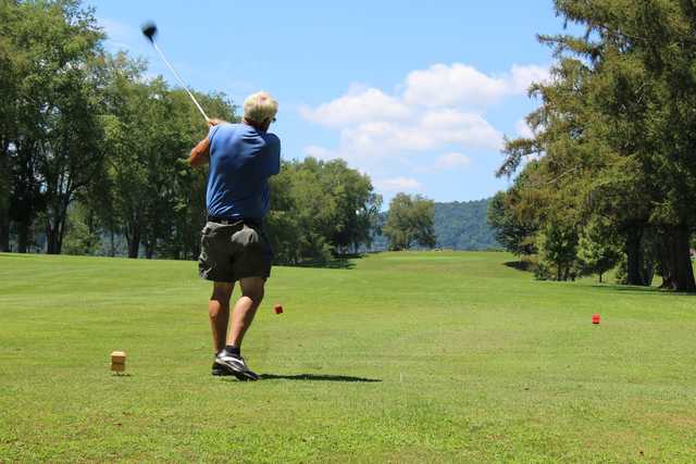Holly Meadows Golf Course