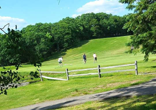 Lake Forest Golf Club