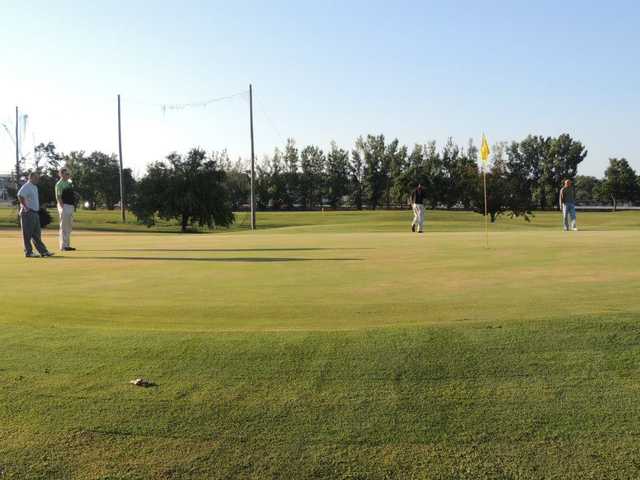A view of a green at Elmwood Golf Club
