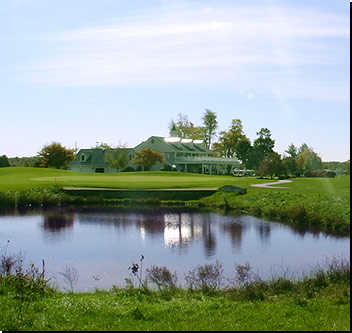 View of the 18th hole and the clubhouse at Black Squirrel Golf Club