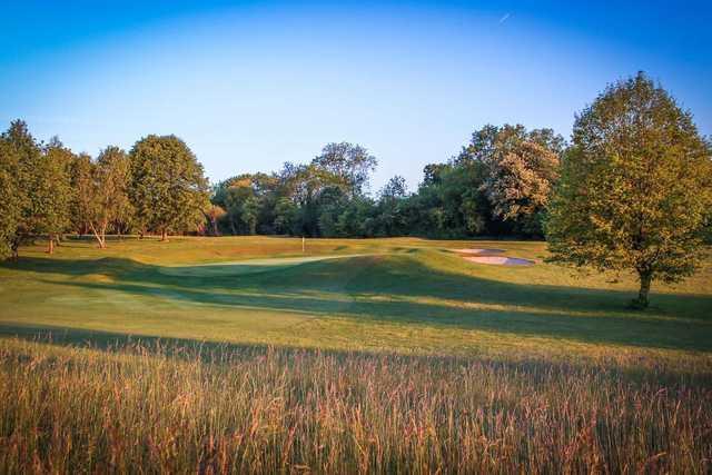 A view of a well protected green at Henley Golf Club