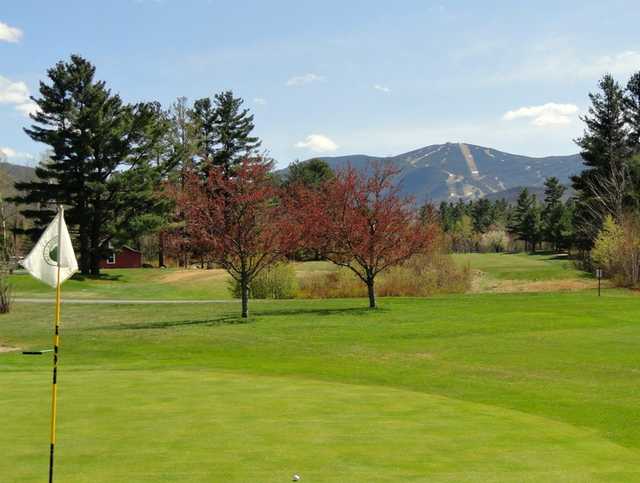 A view from a green at Profile Golf Club (NH.life).
