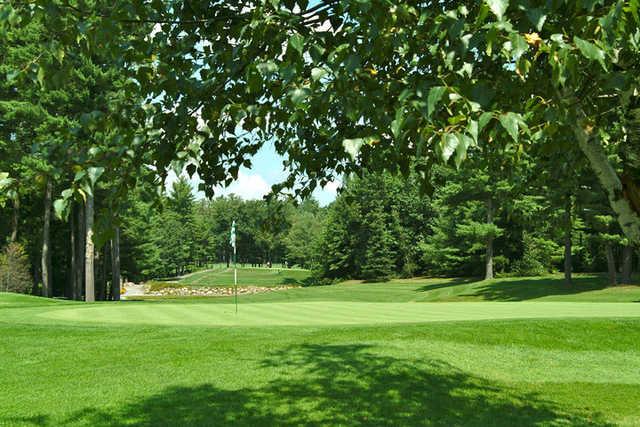 A view of hole #16 at Manchester Country Club