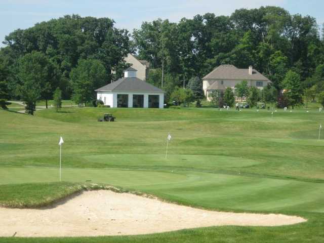 The Lakes Golf & Country Club