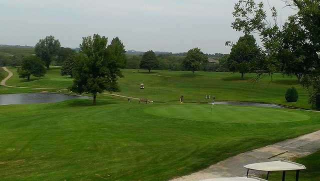 Lakeshore Golf & Country Club