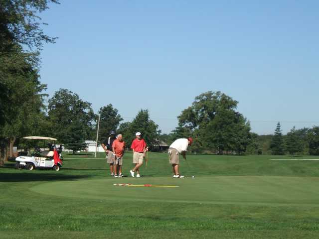 Oak Leaf Country Club