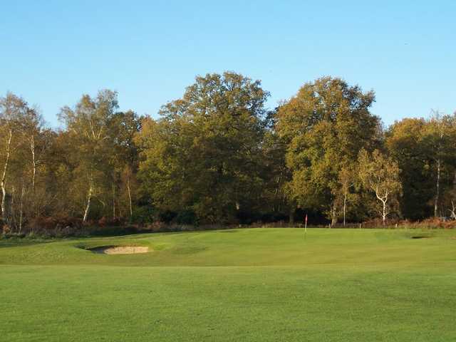 The bunker-guarded 16th green at Royal Ascot