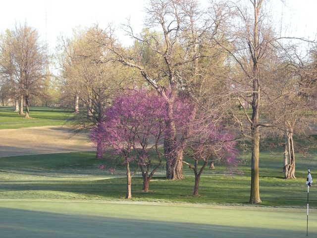 Twin Oaks Country Club