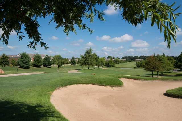 Links at Rainbow Curve