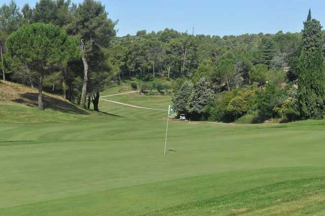 A view of the 13th green at 18 Holes Course from Marseille la Salette Golf Club
