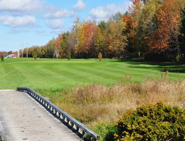 A fall view of a hole at Arrowhead Golf Course