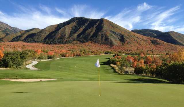 A fall view of a hole at Gladstan Golf Course