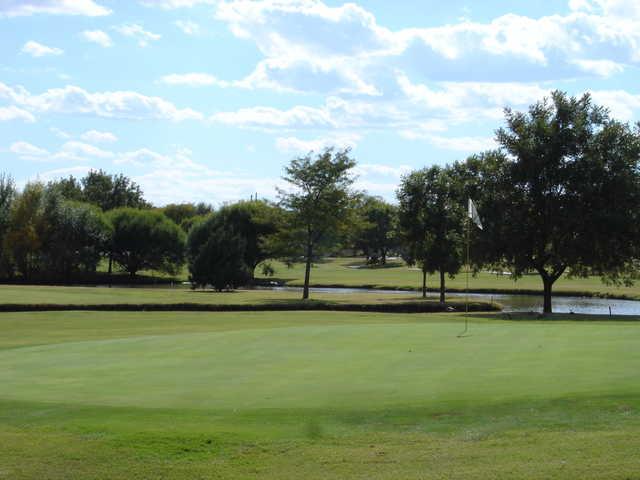 Lake Ridge Country Club