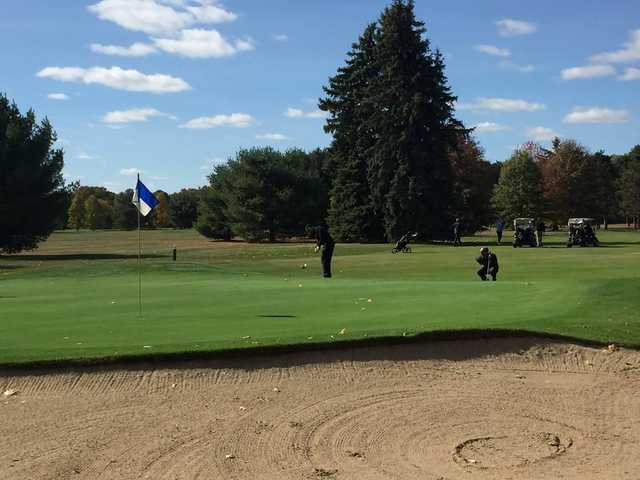 Lakelands Golf & Country Club