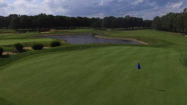 White Oaks Country Club