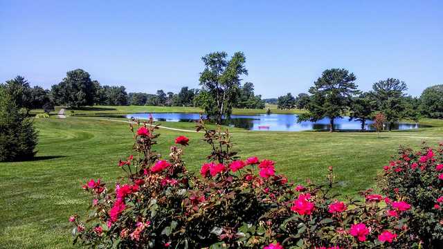 A sunny day view from Oakland City Golf Club (Roger Norrick).