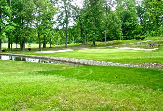 Windward Heights Country Club