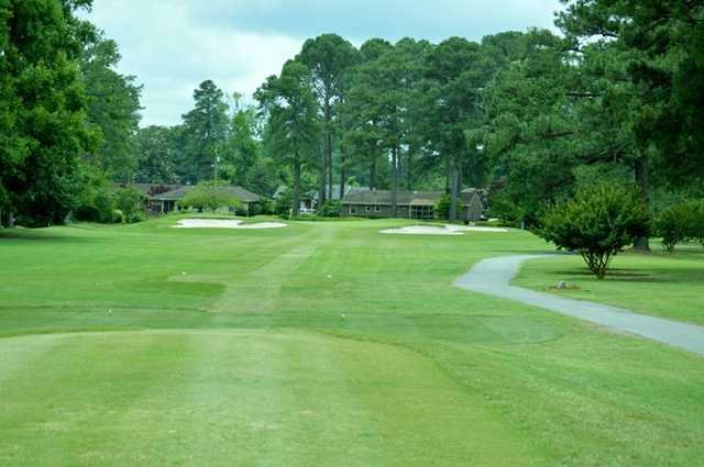 Elizabeth Manor Golf & Country Club